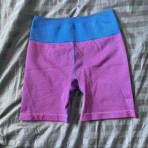 Fabletics Ribbed 6” Biker Short - Size Small